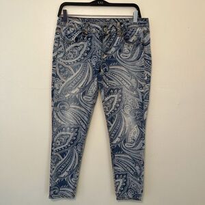 AMERICAN EAGLE Paisley AOP Boho Funky Eclectic Skinny Jean, Blue/Pink- 6 Short